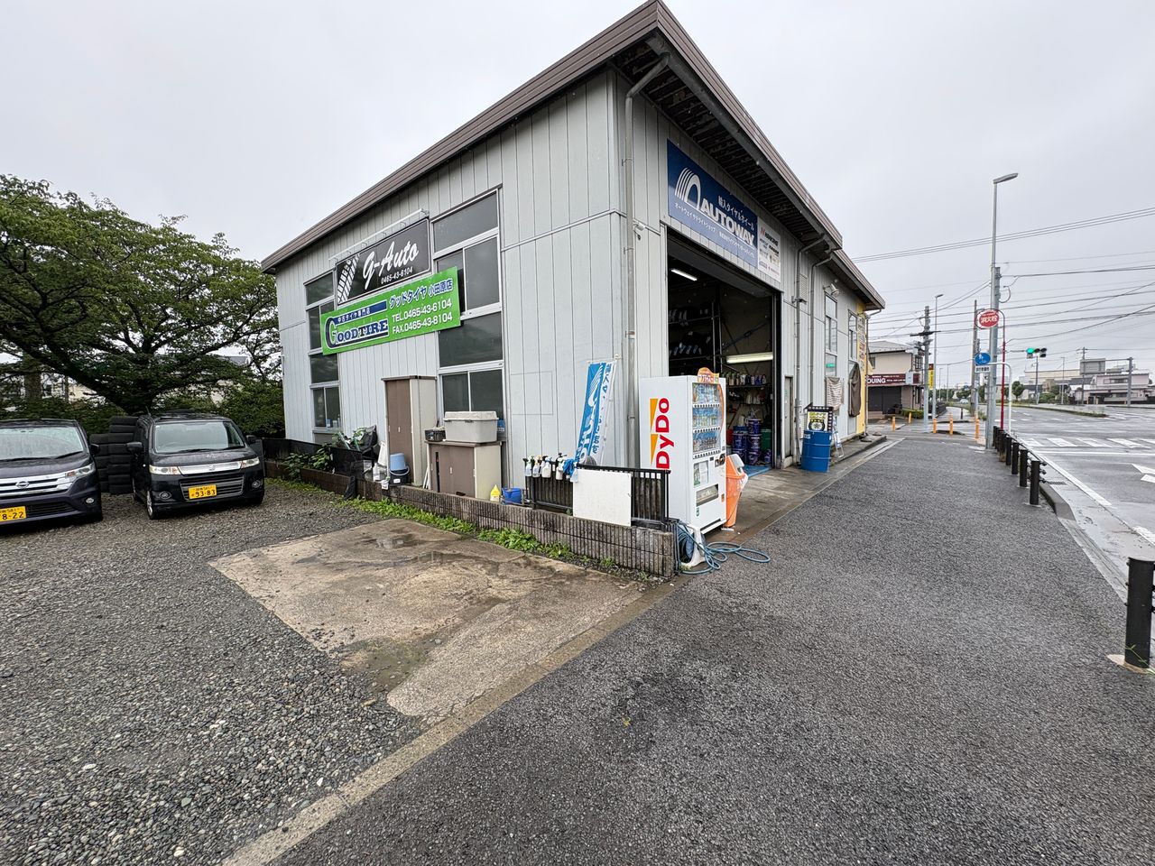小田原グッドレッカーの自社整備工場1外観です。